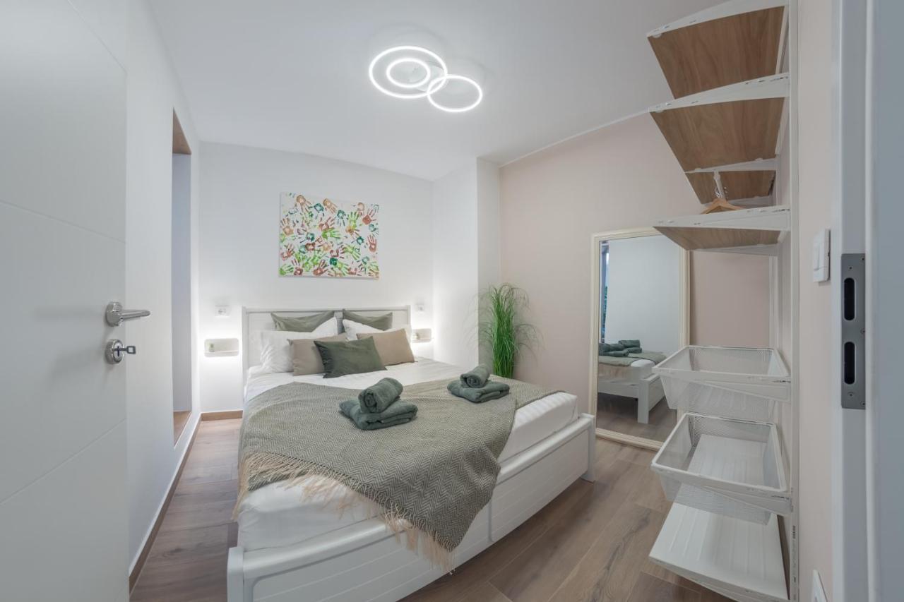 Apartment Norah With Private Parking Pola Esterno foto